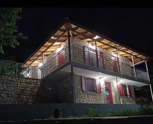 Mountain View Apartment