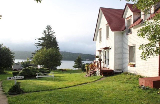 Mountain Vista Seaside Cottages