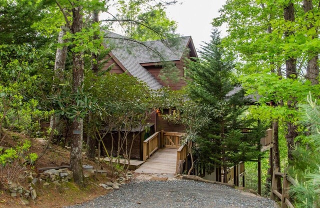 MsBeeHavin'*Views*Hiking*Pets OK*3Bd/3BA