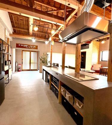 My Place 小豆島 1日1組限定 海近の贅沢ステイ 2025年フルリノベ 洗練モダンデザイン 最大8名 一棟貸切