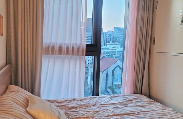 Myeongdong 5min l Airport bus l High-rise ㅣmagnificent view of the church