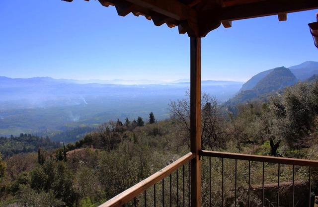 Mystra Estates Villa "The Vine"