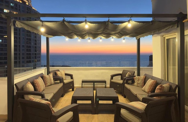 Nabeel Homes - Seaview Rooftop - San Stefano