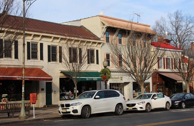 Nassau Condo in the Heart of Princeton w Parking