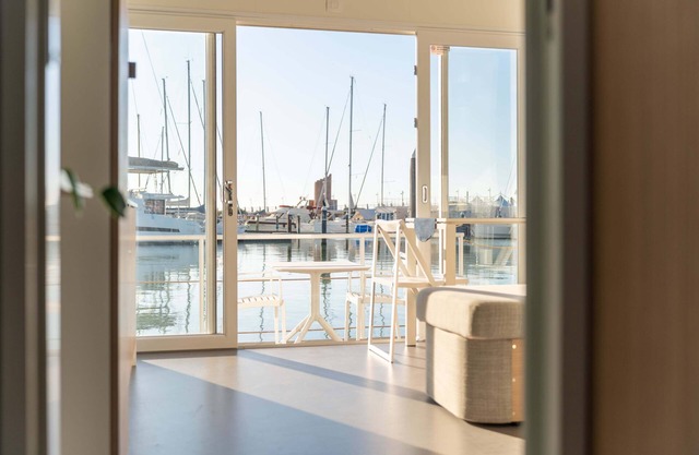 Nautilus 9 - Nomastay House BoatsHouse Boats