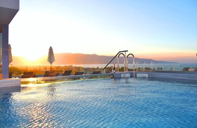 Naval villa-Panoramic sea view villa with heated roof pool