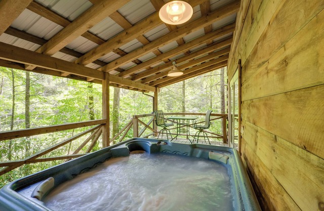 Near Lake Lure: Quiet Cabin w/Deck & Trail Access