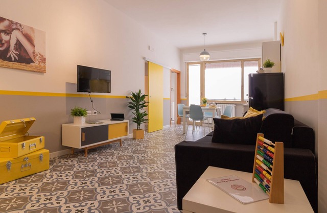 NEAR THE SEA WITH TERRACE AND PARKING SPACE