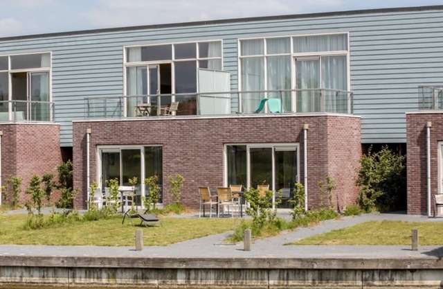 Neat island house with beautiful view, for larger groups, it is ideal to rent in combination with th