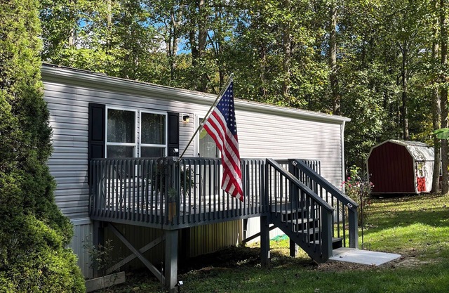 New 2-bdrm mobile home, Wildcat ATV riders welcome, fenced in secure property.