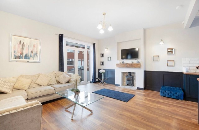 New! 2BR in Richard Street