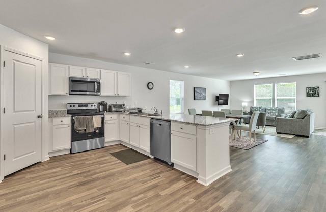 NEW! 5BR Pet Friendly Retreat with Garage Parking