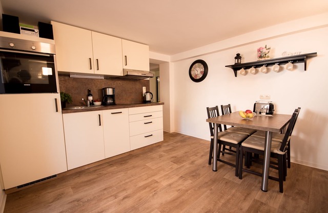 NEW apartment just 8 minutes to the beach, in the midst of a idyllic garden