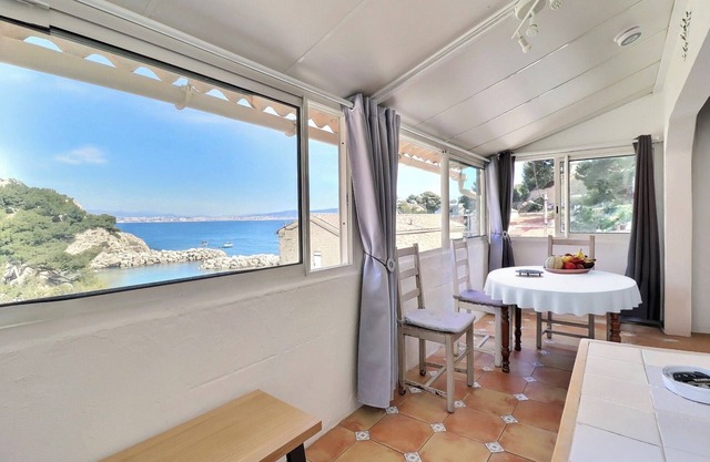NEW: Cabanon "La Cigale" calanque of Niolon at bleu coast (South France)