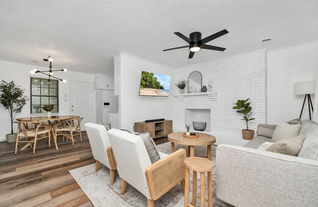 NEW! Cozy newly renovated midcentury modern home