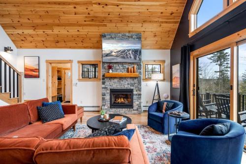 NEW Mtn View w/Swimspa-Firepit-Sauna-Games-DogsOK