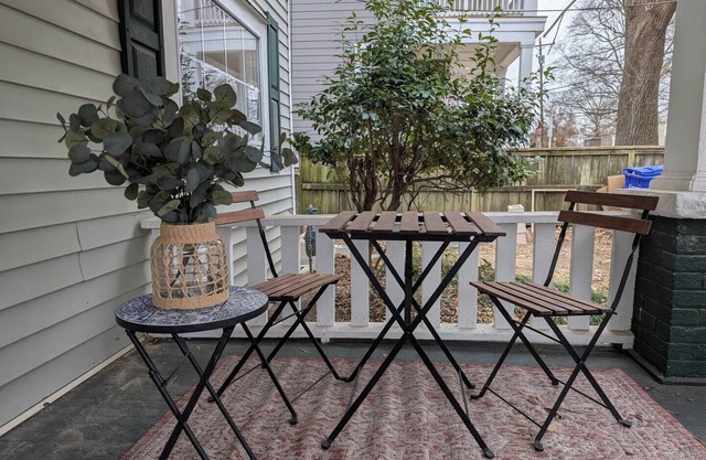 NEW! Renovated 2Br/1Ba Convenient to 9th St, NCSSM