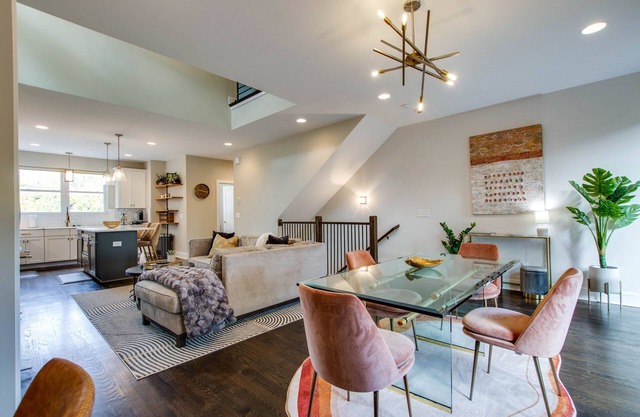 New! Rooftop Views! Beautiful Modern Townhome West Nashville n