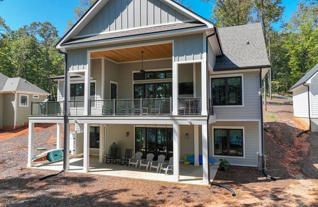 New! Serene Lakeside Haven with boat dock