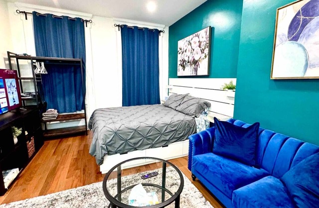 New! Suite by Rittenhouse Square!
