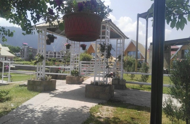 New Tourist Inn
