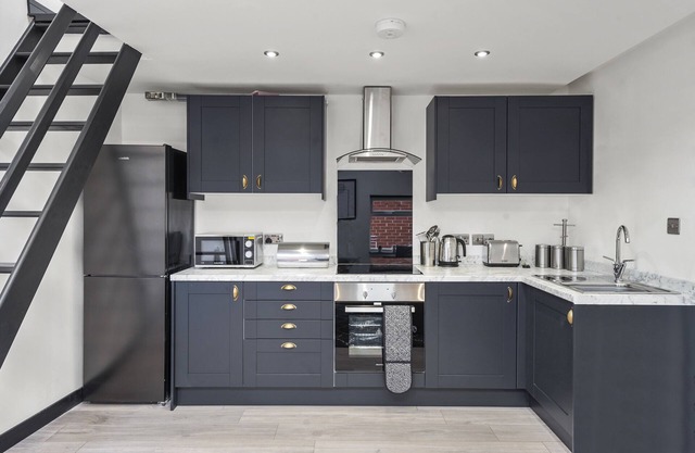 New York Living in Yorkshire - Sleeps 4