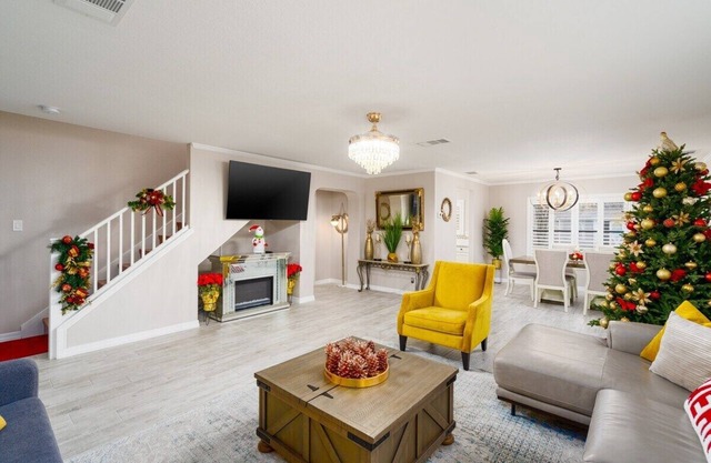 ★Newly Remodeled Modern 4BR ★ Near Medical Center