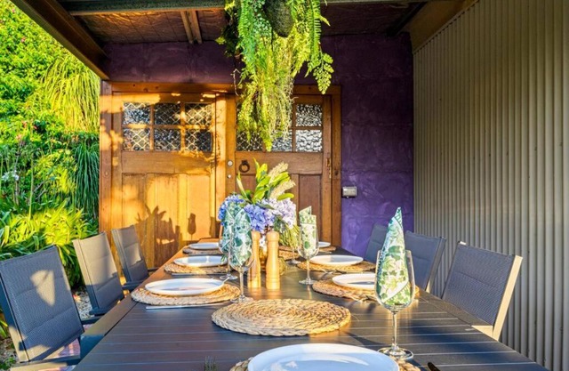 Newly Renovated Hunter Property-Spa & Lush Gardens