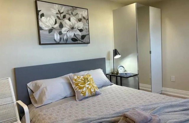 Newly Renovated LakeView Retreat