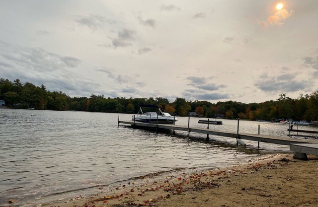 NH Farm House on Lake Winnisquam! Book now for boat slip access!
