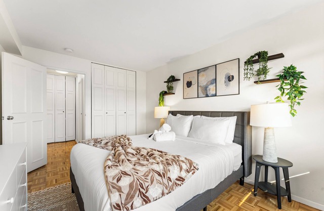 Nice 2bd/1.5ba Next to BU 7848