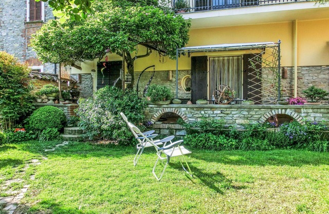 Nice apartment for 4 people with WIFI, TV, patio, pets allowed and parking
