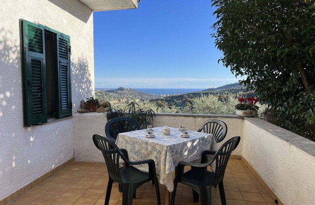 Nice apartment for 4 people with A/C, WIFI, TV, terrace, pets allowed, panoramic view and parking
