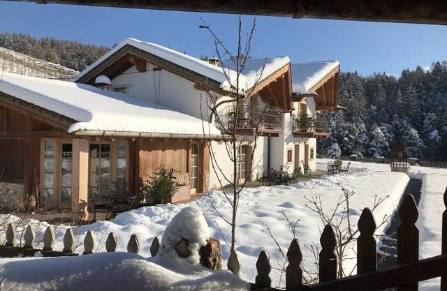 Nice apartment for 6 guests with WIFI, TV, terrace, pets allowed and parking