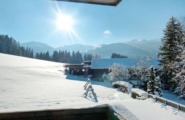 Nice apartment for 14 people with WIFI, TV, balcony, pets allowed and parking