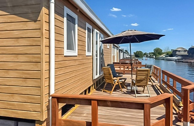 Nice home in Breukelen