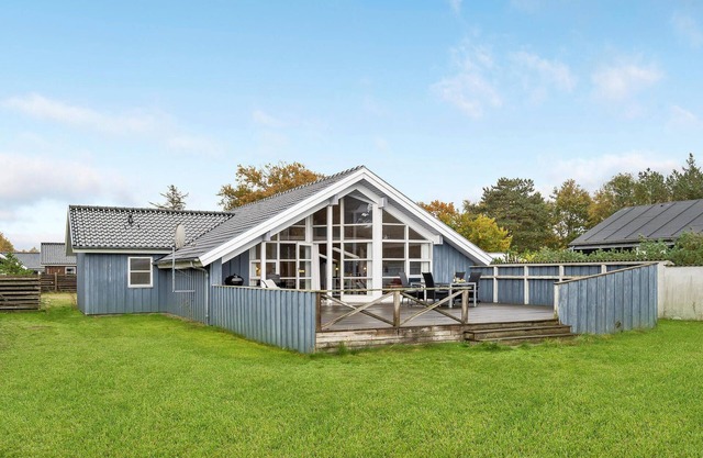 Nice home in Gørlev with sauna