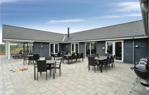 Nice Home In Spøttrup With Sauna