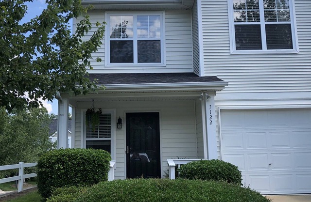 Nicely furnished 2 bedroom with newer construction in nice area!