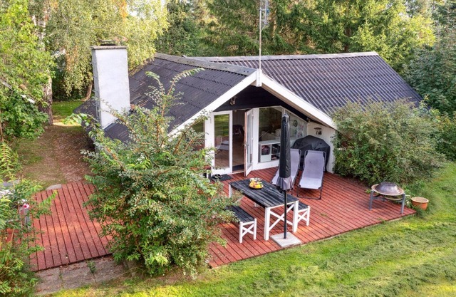 "Ninni" - 3.2km from the sea by Interhome