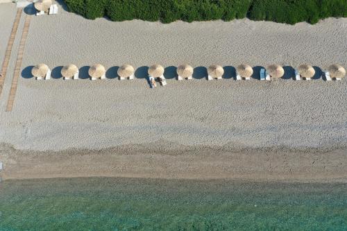 Niriides Resort