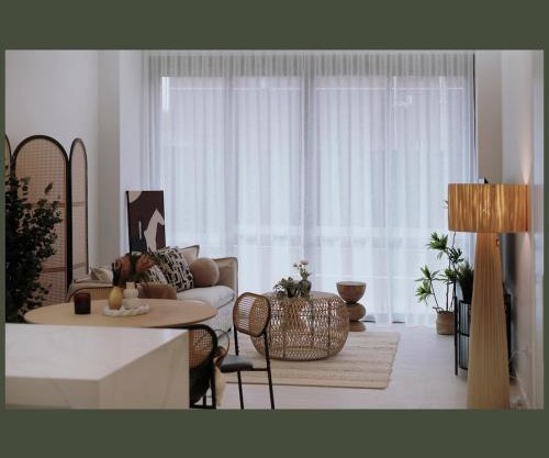 Nomadic 2 bedroom Apt in Burwood near everything