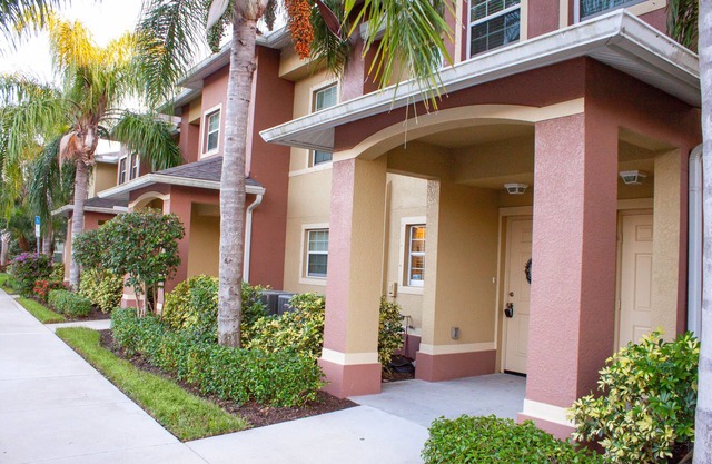 North Naples two story Townhouse - 2 Bedrooms, 2.5 Baths with Loft