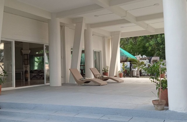North Shores Inn