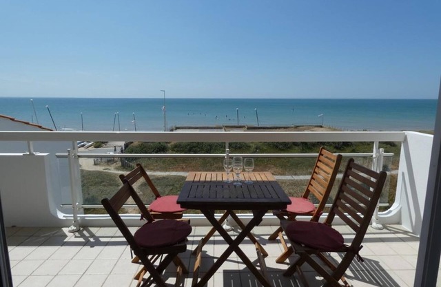 Notre-Dame-de-Monts - 58m² Apartment, 2 Bedrooms, Balcony, Parking - 4 People