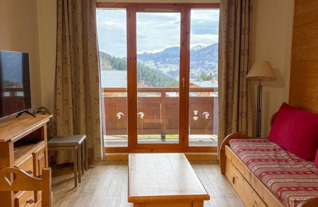 Notre-Dame-de-Bellecombe Rental: 1 Bedroom, 4 People, Equipped Kitchen
