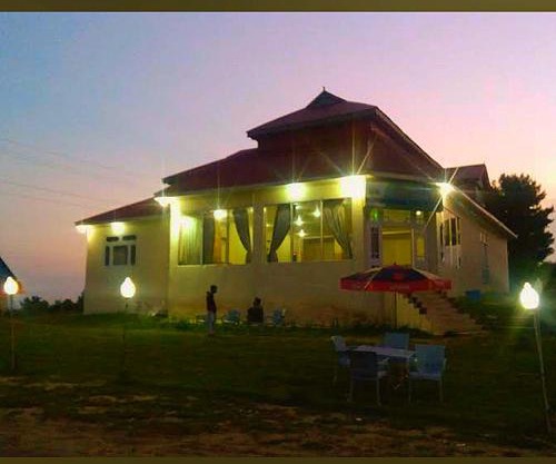 Oasis resort