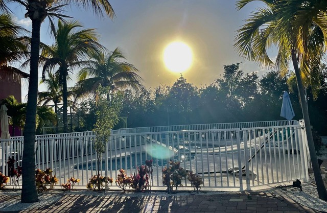 OCEAN BREEZE HOUSE nSummer Vacation bring the family. Fishing and Lobster season