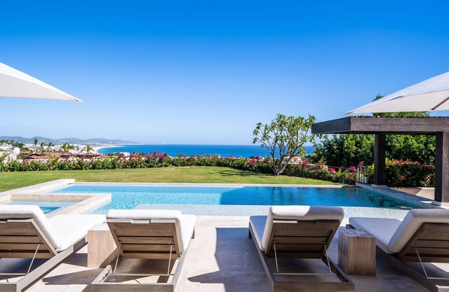 Ocean View Villa w/Private tunnel to beautiful Beach - Brand New Construction
