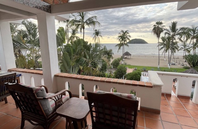 Oceanfront studio apartment